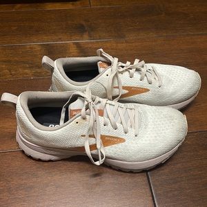 Size 7.5 Brooks Revel running shoes . Slightly worn